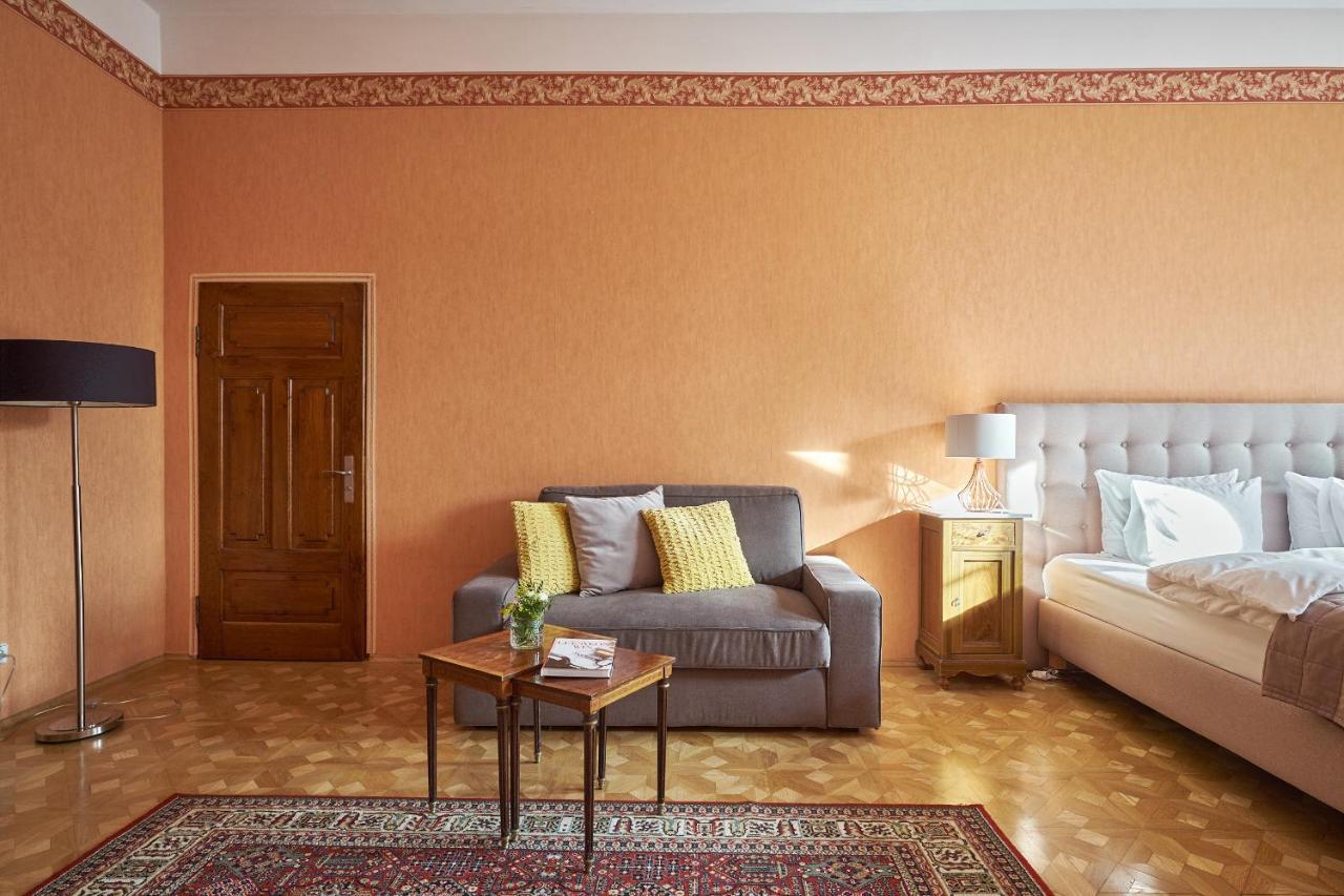 Boutique Palac Warmatowice Sienkiewiczowskie Legnica Exterior foto