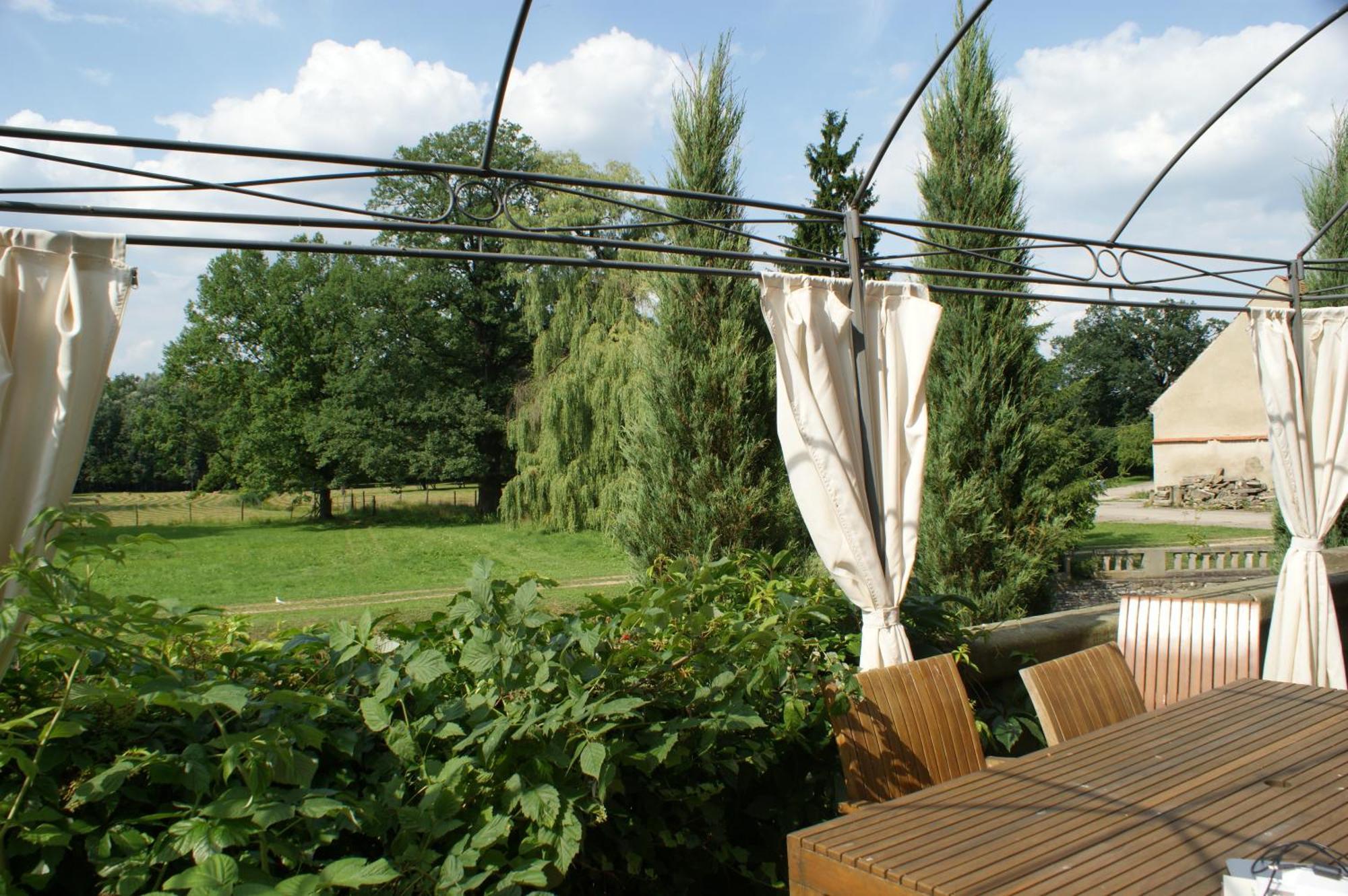 Boutique Palac Warmatowice Sienkiewiczowskie Legnica Exterior foto